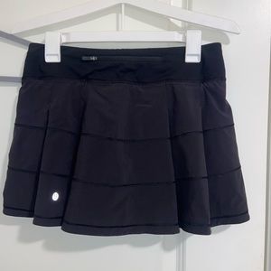 Black lululemon skirt